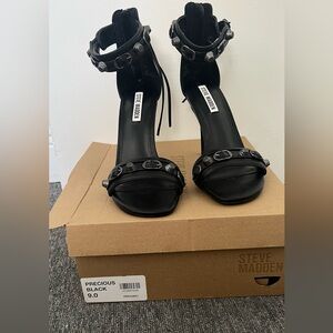 Steve Madden Women "Precious" heeled sandals in black, size 9.